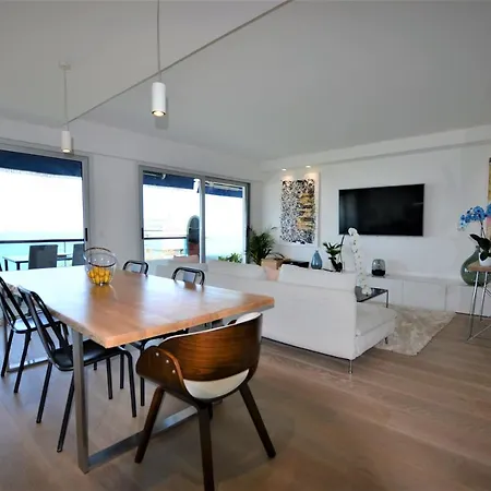 Appartement Le Cannes-rooftop - 3 Pieces Vue Mer Panoramique Vallauris